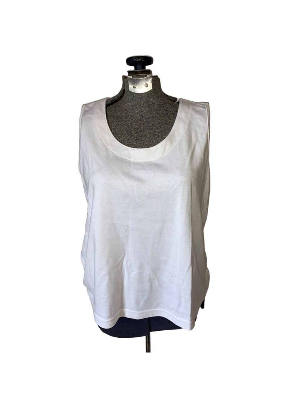 Women's Weekenders White Tank Top M